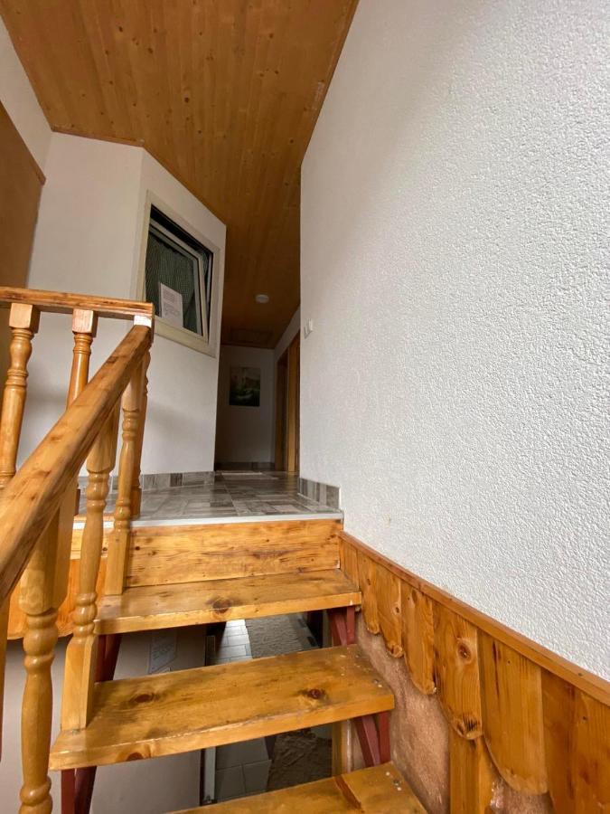 Bed And Breakfast Umoljani Esterno foto