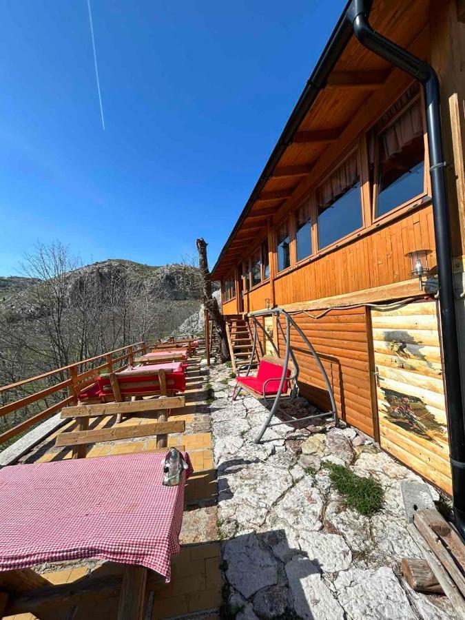 Bed And Breakfast Umoljani Esterno foto